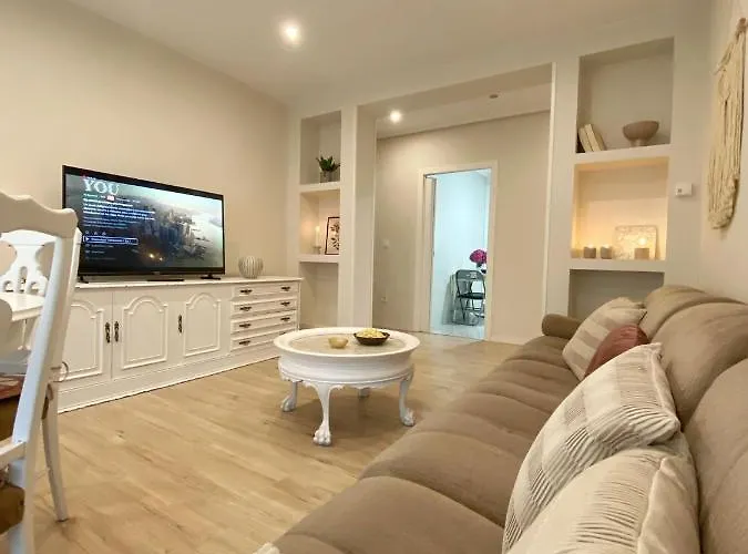 Bright Apartment In The Center Of Santander